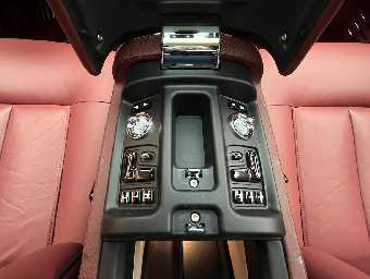 ROLLS ROYCE PHANTOM 2015 Image 28
