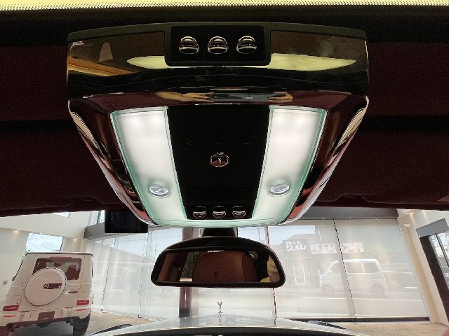 ROLLS ROYCE PHANTOM 2015 Image 36