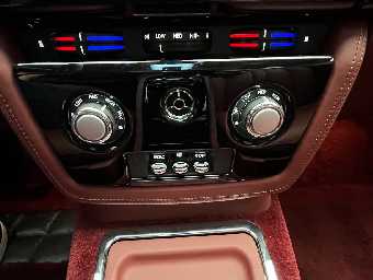 ROLLS ROYCE PHANTOM 2015 Image 32