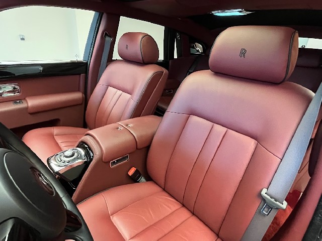 ROLLS ROYCE PHANTOM 2015 Image 54