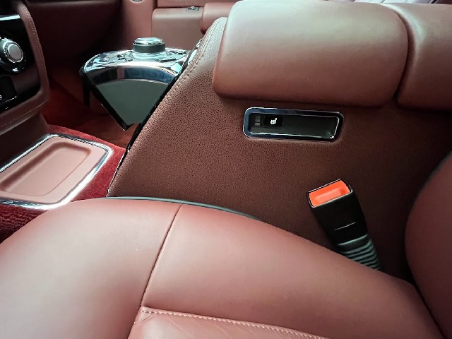 ROLLS ROYCE PHANTOM 2015 Image 62