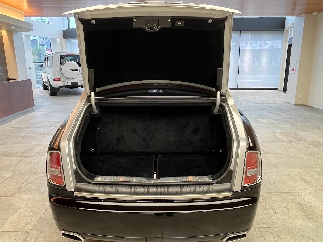 ROLLS ROYCE PHANTOM 2015 Image 63