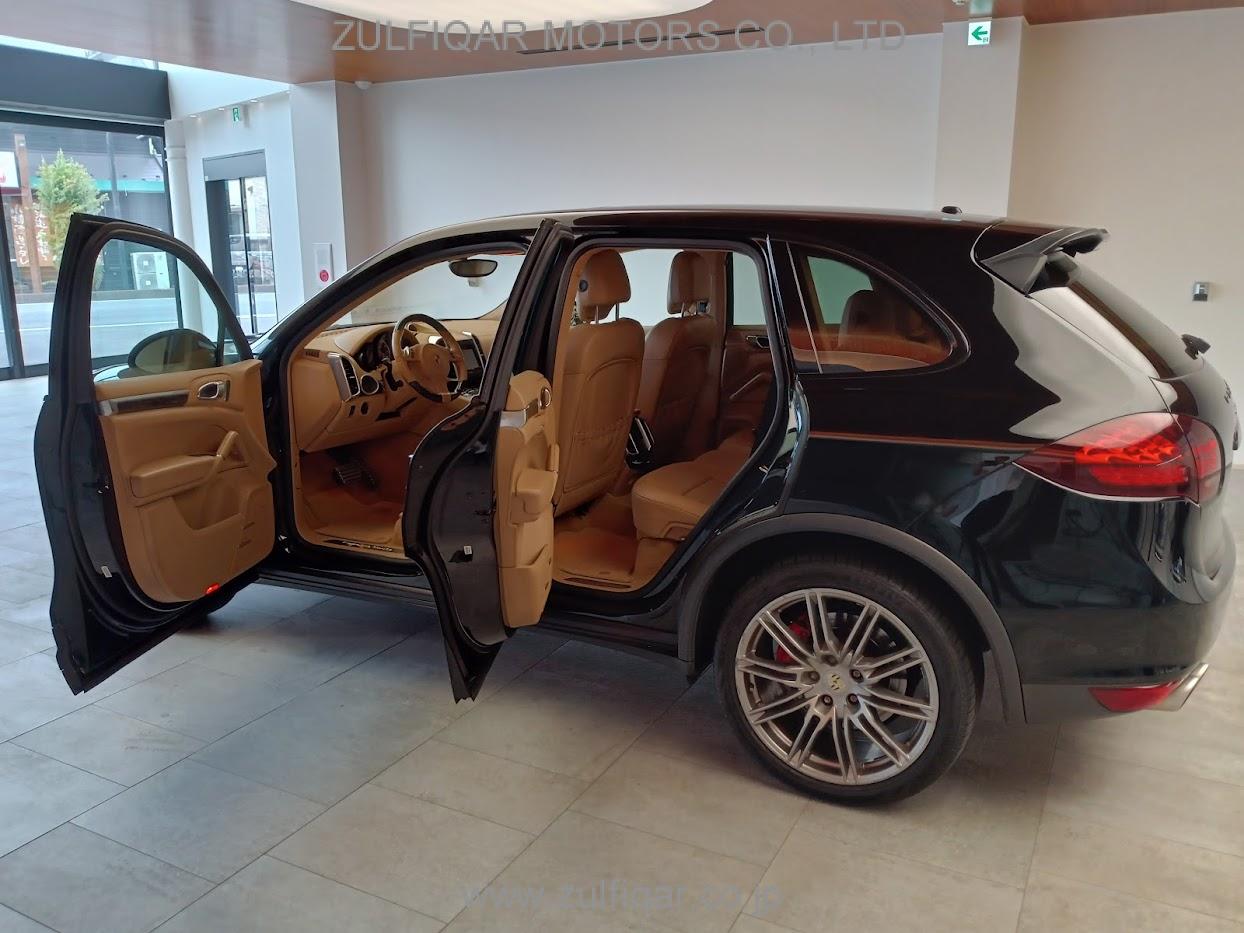 PORSCHE CAYENNE 2010 Image 11