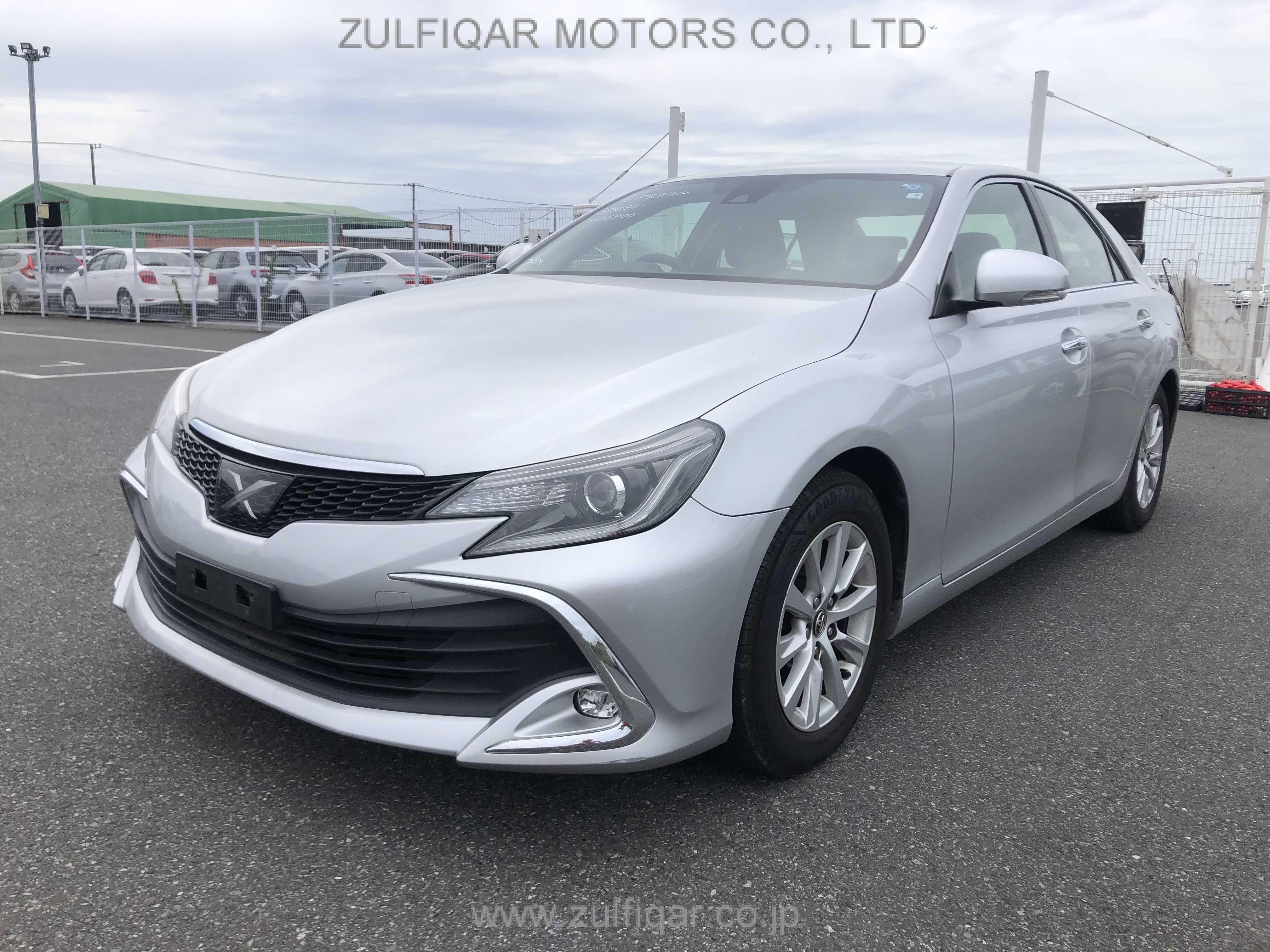 TOYOTA MARK X 2017 Image 19