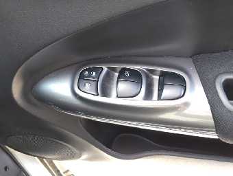 NISSAN JUKE 2018 Image 8