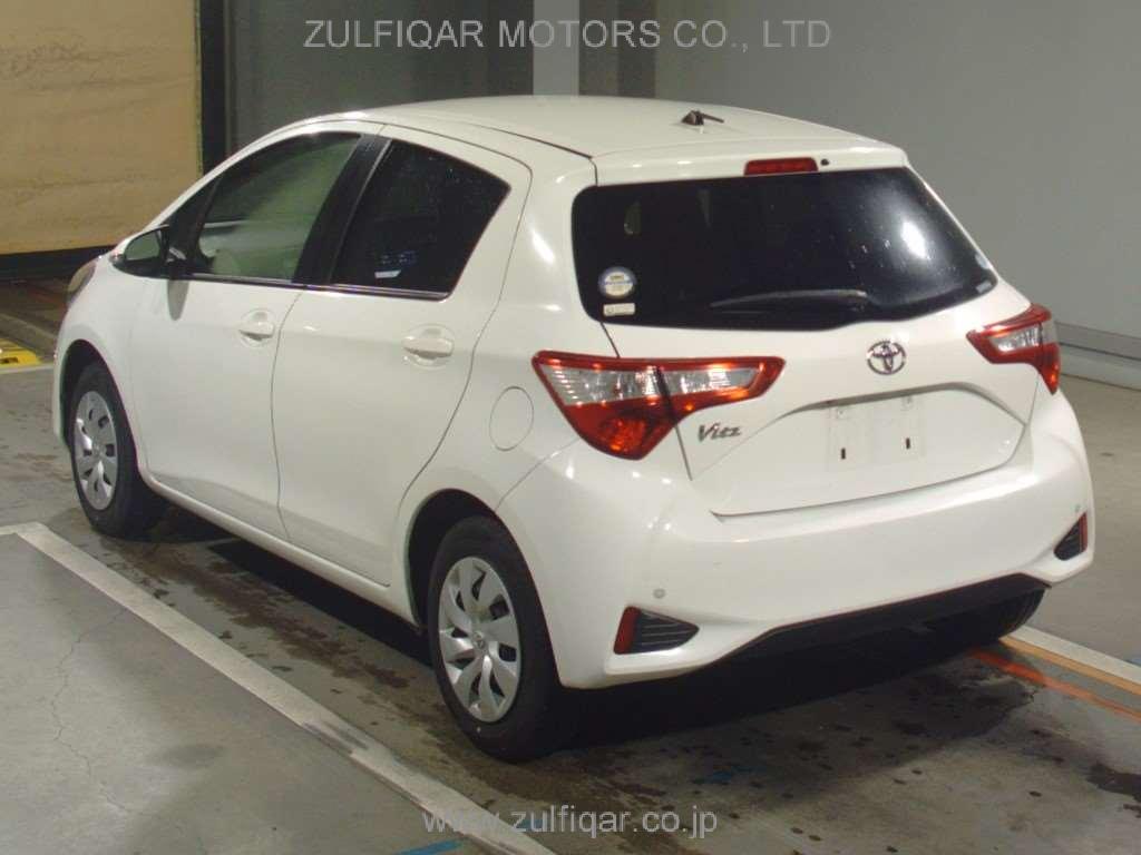 TOYOTA VITZ 2018 Image 4