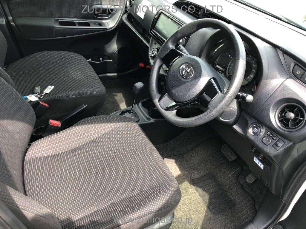 TOYOTA VITZ 2018 Image 5