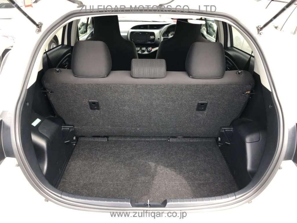 TOYOTA VITZ 2018 Image 7