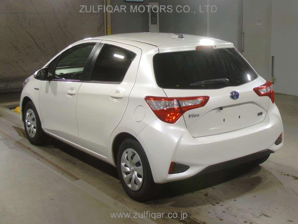 TOYOTA VITZ 2017 Image 4