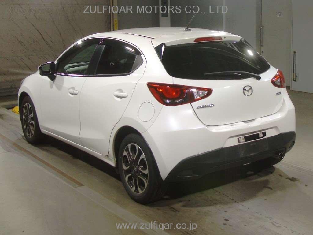 MAZDA DEMIO 2015 Image 4