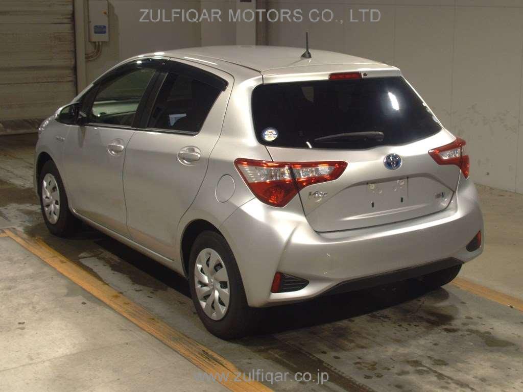 TOYOTA VITZ 2018 Image 4