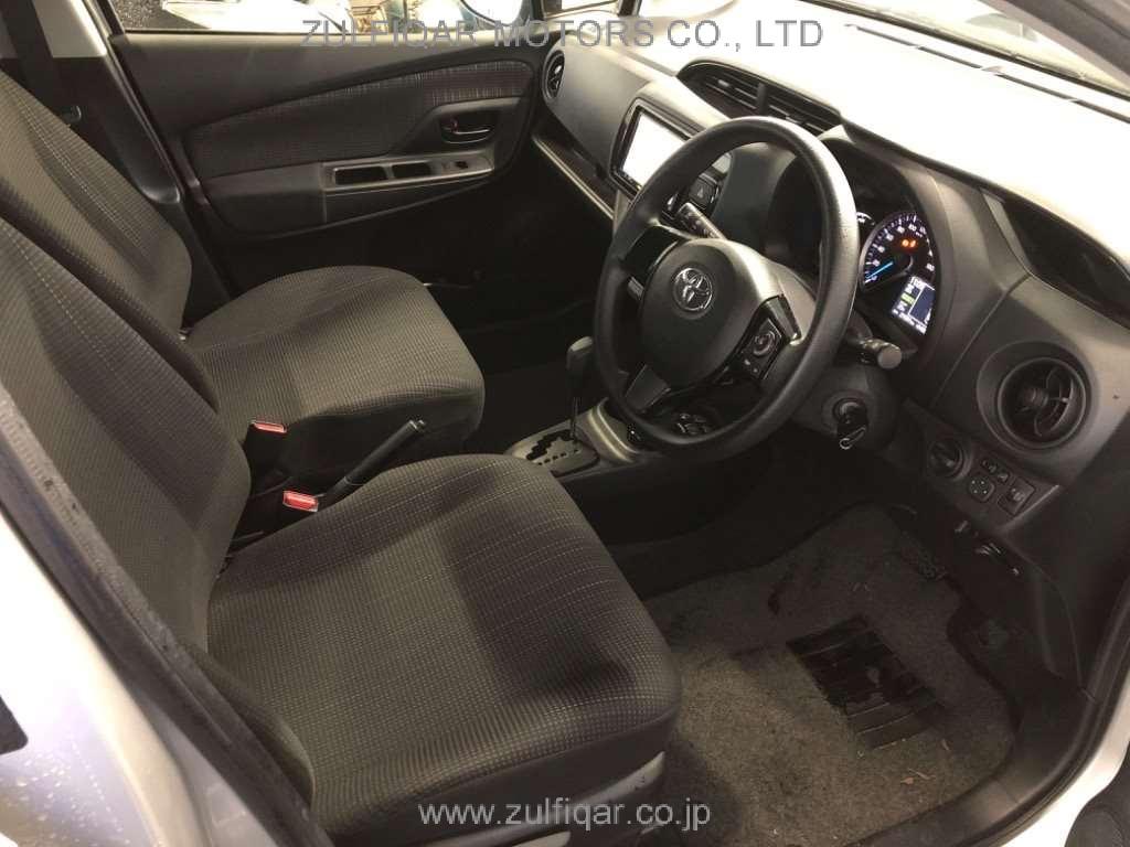 TOYOTA VITZ 2018 Image 5