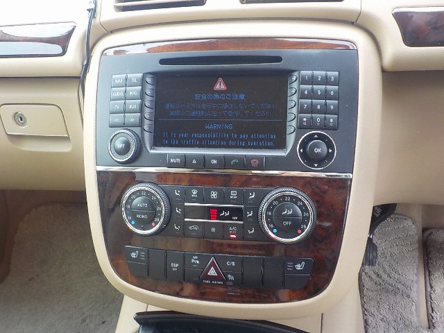 MERCEDES BENZ R CLASS 2008 Image 21