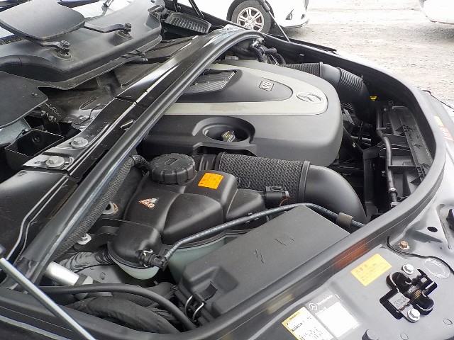 MERCEDES BENZ R CLASS 2008 Image 31