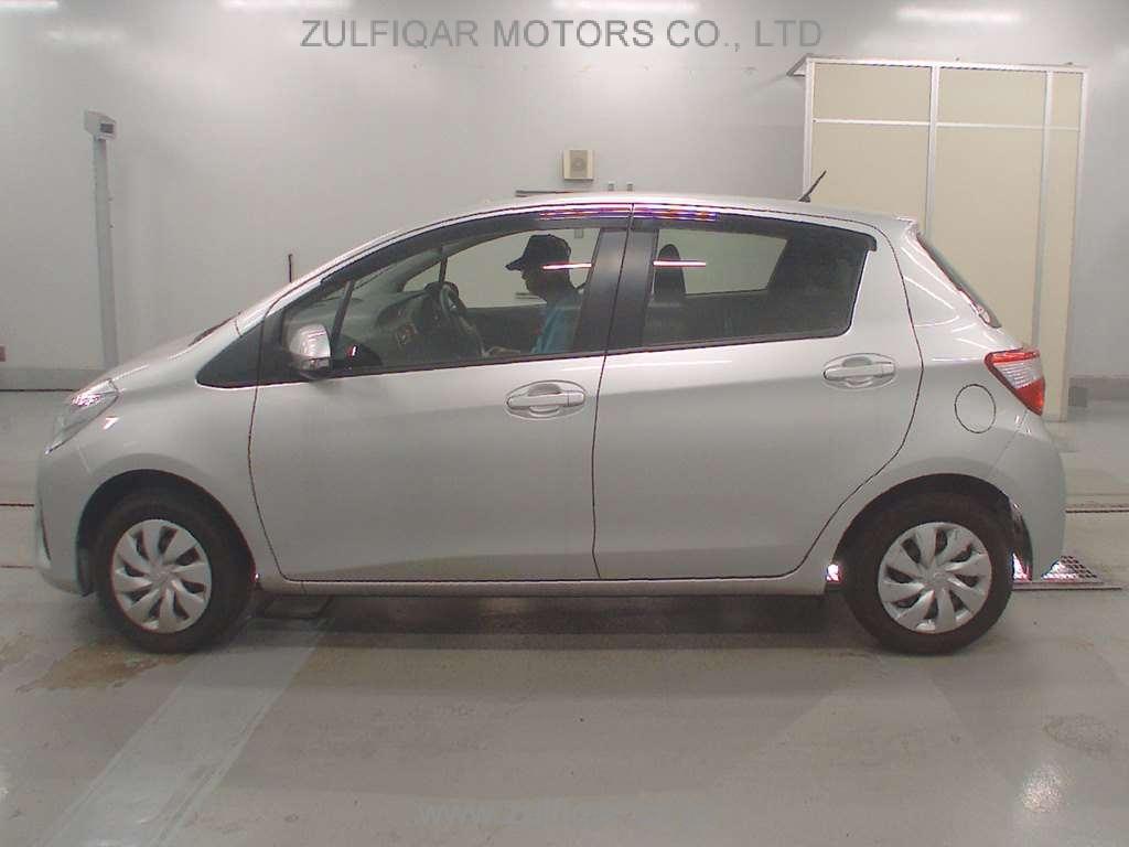 TOYOTA VITZ 2018 Image 4