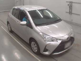 TOYOTA VITZ 2018 Image 5