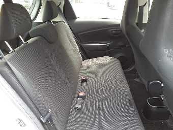 TOYOTA VITZ 2018 Image 10