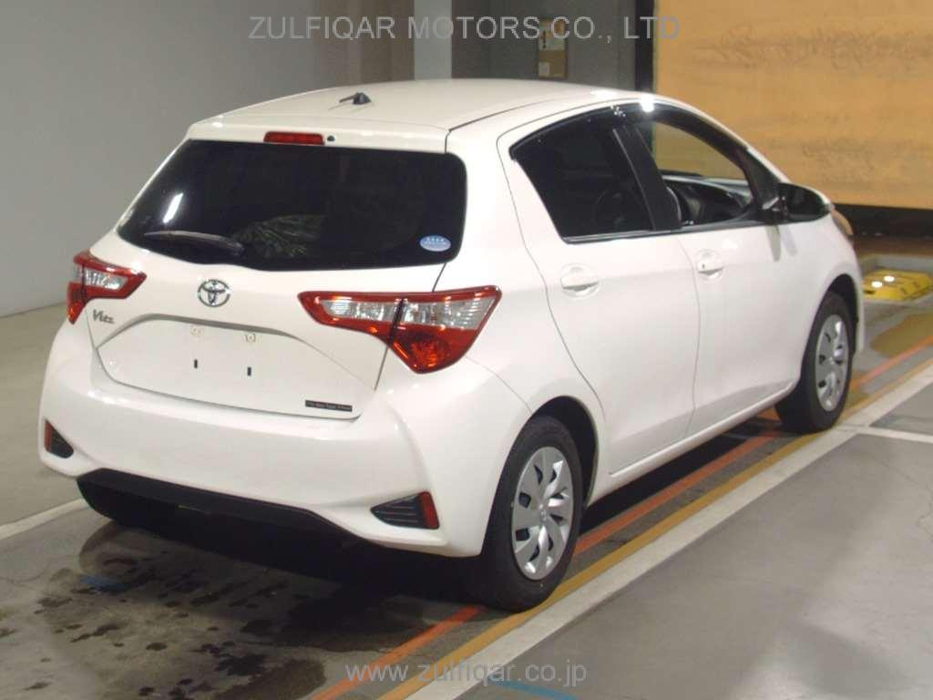 TOYOTA VITZ 2018 Image 2