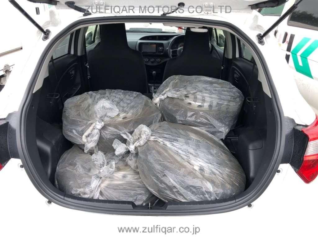 TOYOTA VITZ 2018 Image 7
