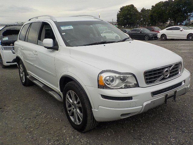 VOLVO XC90 2015 Image 28