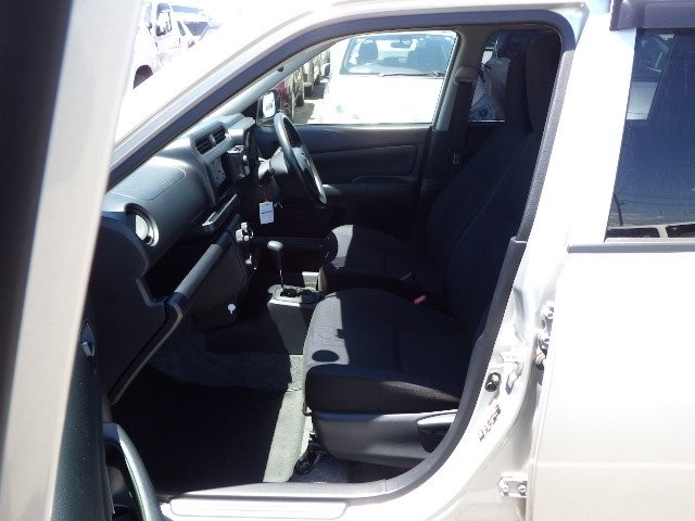 TOYOTA PROBOX 2018 Image 25