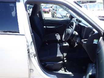 TOYOTA PROBOX 2018 Image 8