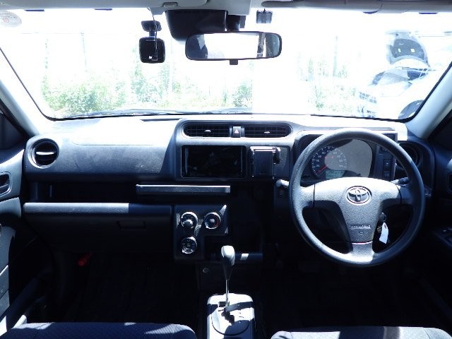 TOYOTA PROBOX 2018 Image 30