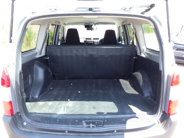 TOYOTA SUCCEED 2018 Image 24