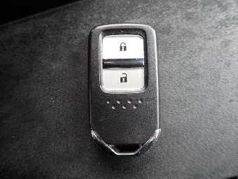 HONDA FIT HYBRID 2018 Image 6