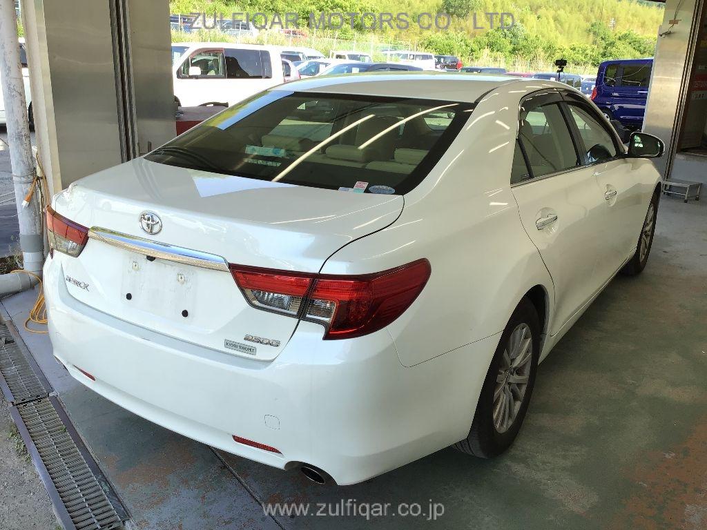 TOYOTA MARK X 2012 Image 4