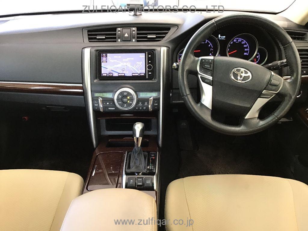 TOYOTA MARK X 2012 Image 5