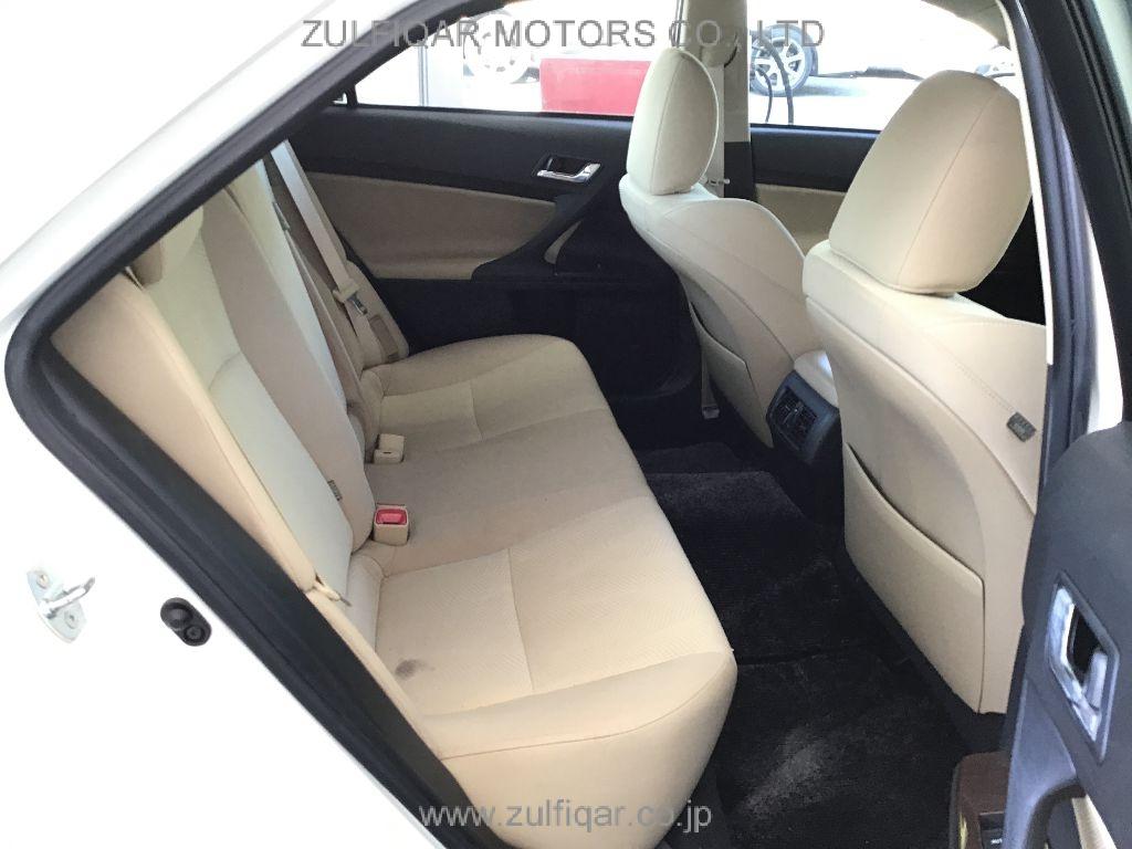 TOYOTA MARK X 2012 Image 6