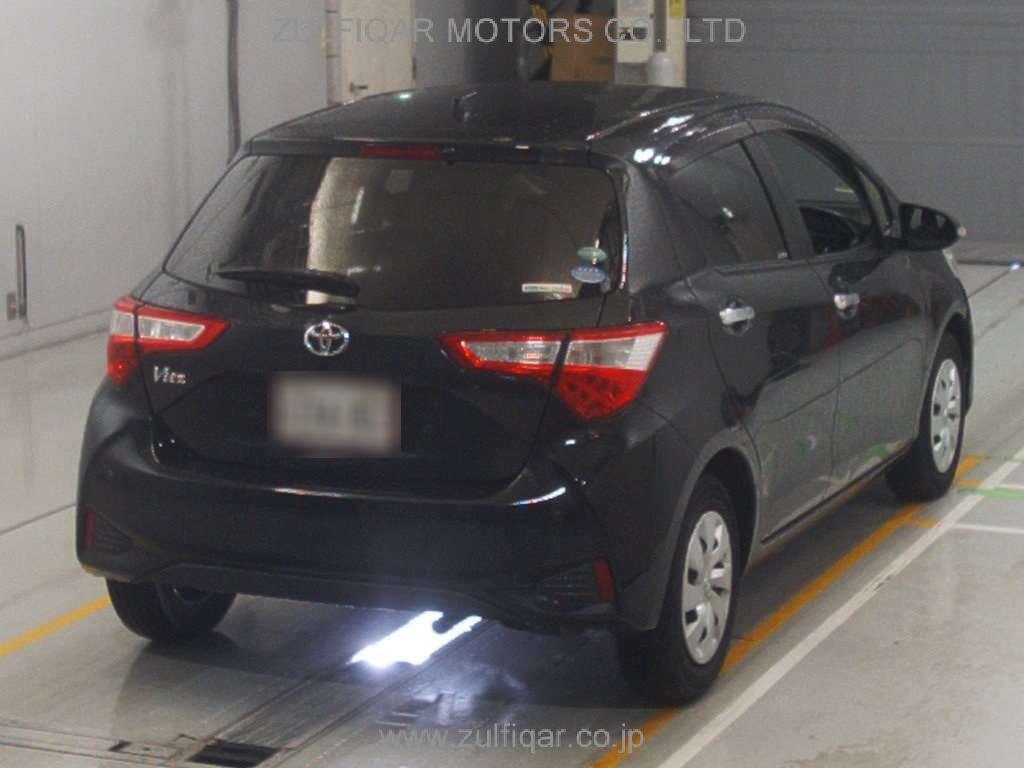 TOYOTA VITZ 2018 Image 2