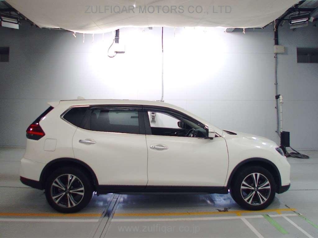 NISSAN X-TRAIL 2018 Image 3