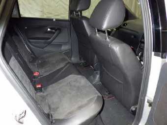 VOLKSWAGEN POLO 2012 Image 5