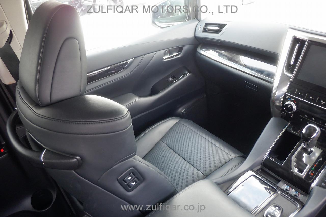 TOYOTA ALPHARD 2018 Image 11