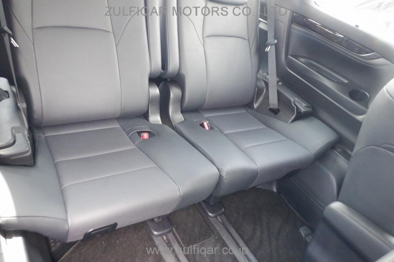 TOYOTA ALPHARD 2018 Image 19