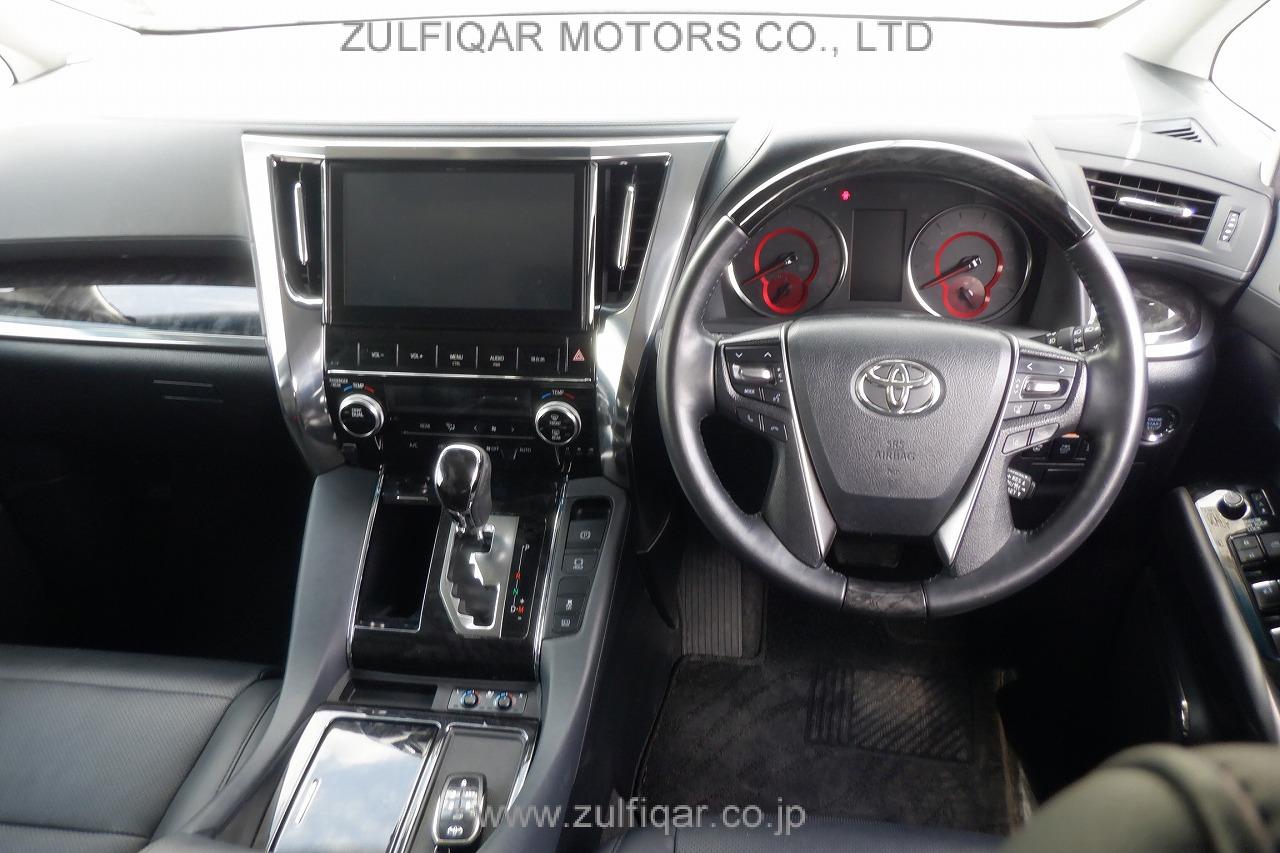 TOYOTA ALPHARD 2018 Image 7