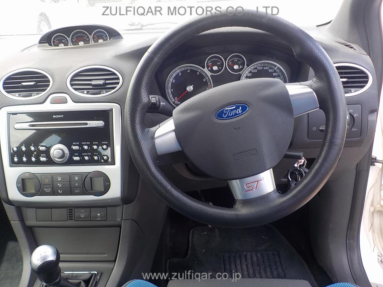 FORD FOCUS 2006 Image 12