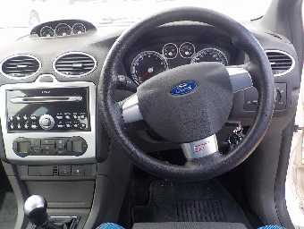 FORD FOCUS 2006 Image 12