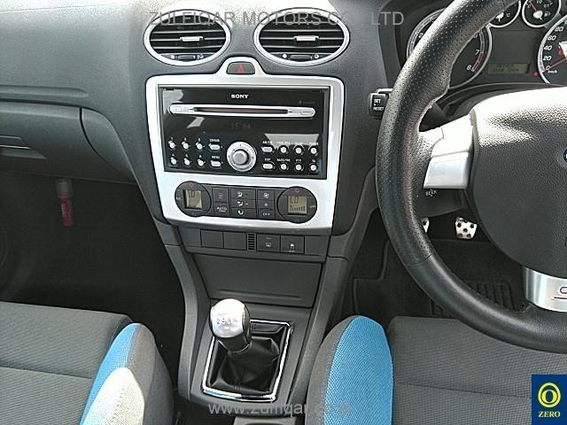 FORD FOCUS 2006 Image 6