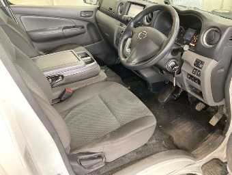 NISSAN NV350 CARAVAN 2018 Image 5