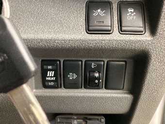 NISSAN NV350 CARAVAN 2018 Image 10