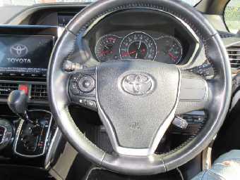 TOYOTA VOXY 2020 Image 15