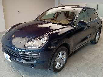 PORSCHE CAYENNE 2011 Image 1