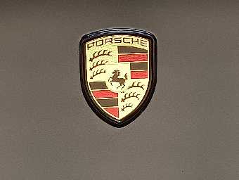 PORSCHE CAYENNE 2011 Image 17