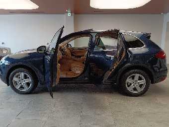 PORSCHE CAYENNE 2011 Image 5