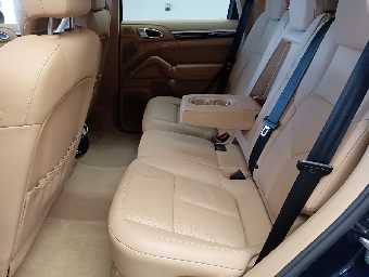 PORSCHE CAYENNE 2011 Image 50