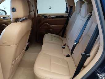 PORSCHE CAYENNE 2011 Image 51