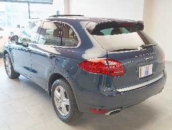 PORSCHE CAYENNE 2011 Image 7